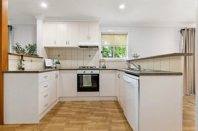 ਰਸੋਈ - 4A Inkerman Street, Newington, VIC 3350