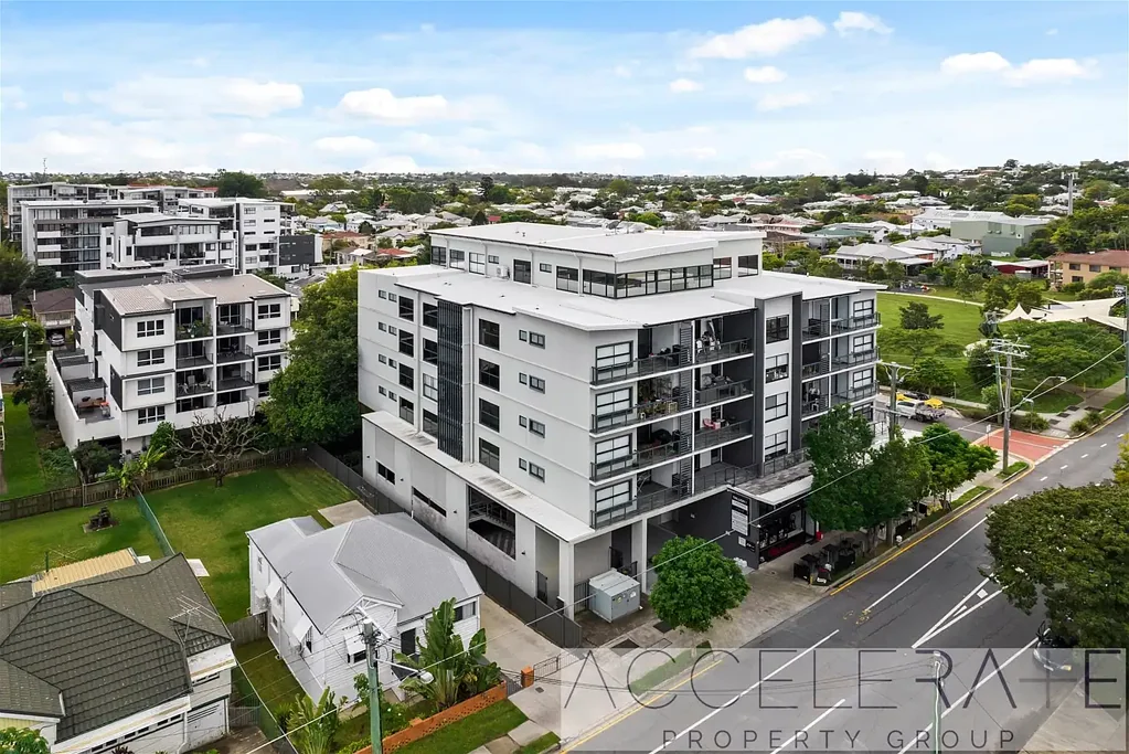 Lutwyche 2Phòng ngủ Luxury Corner Apartment with Leafy Outlook & Exceptional Convenience