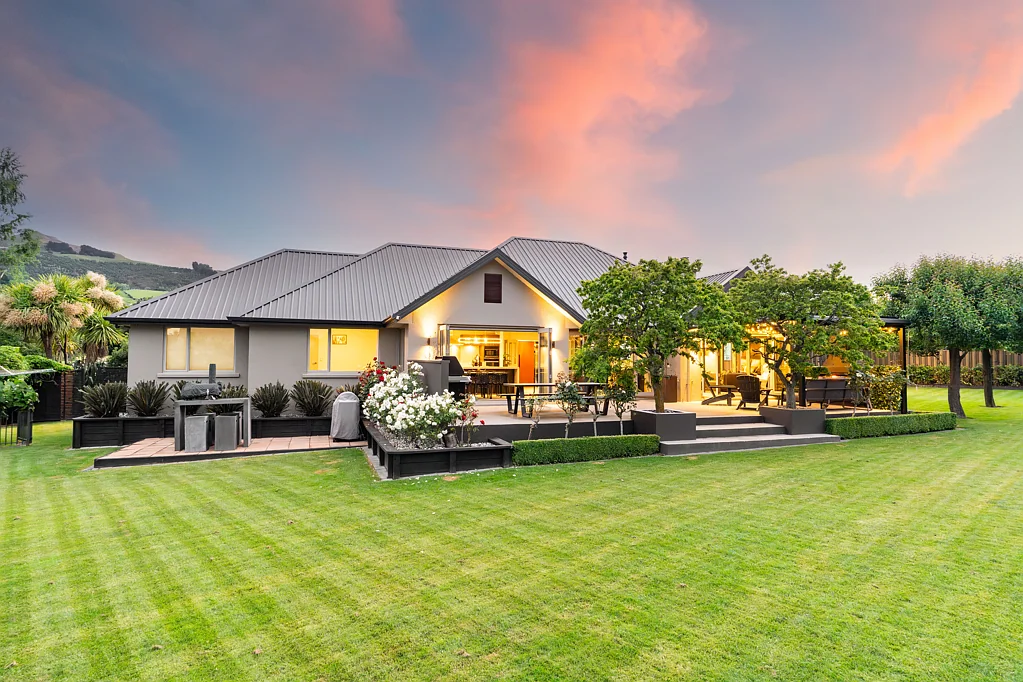 East Taieri 4房  Modern & expansive & exceptional