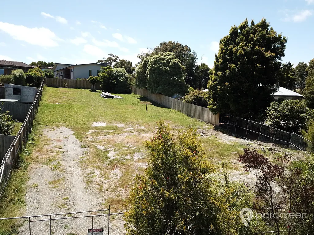 Foster  RARE 1/4 ACRE DEVELOPMENT SITE ON TWO TITLES
