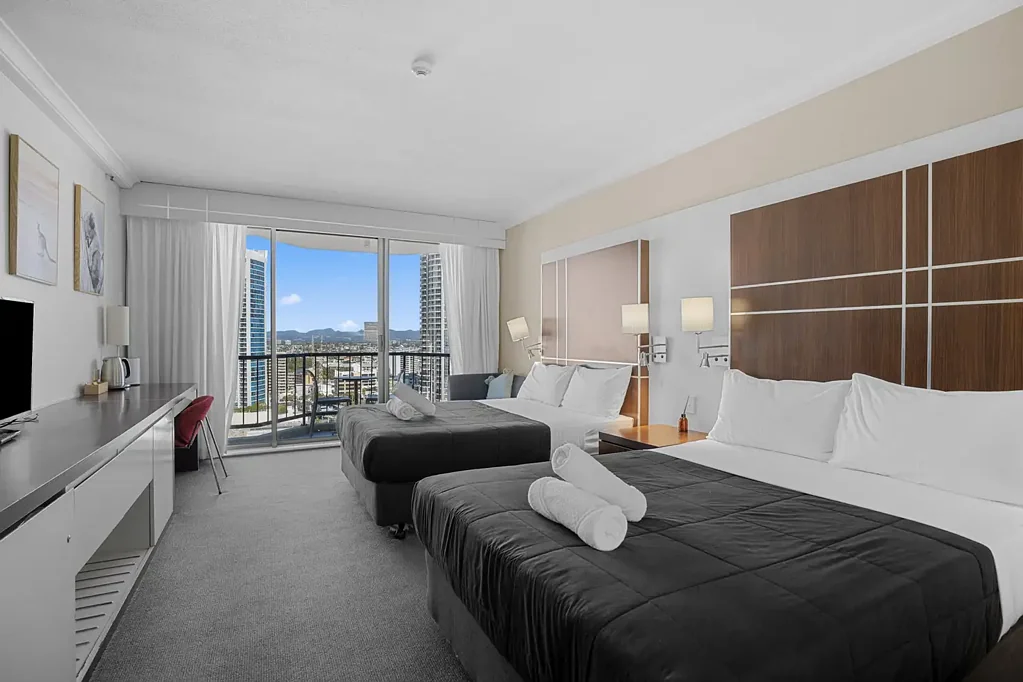 Surfers Paradise 1બેડરૂમ High-Return - Hotel Investment South Facing on Level 18 in Surfers Paradise