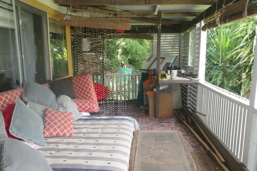 Bonalbo 3chambre Character-Filled Home Nestled in Lush, Leafy Gardens