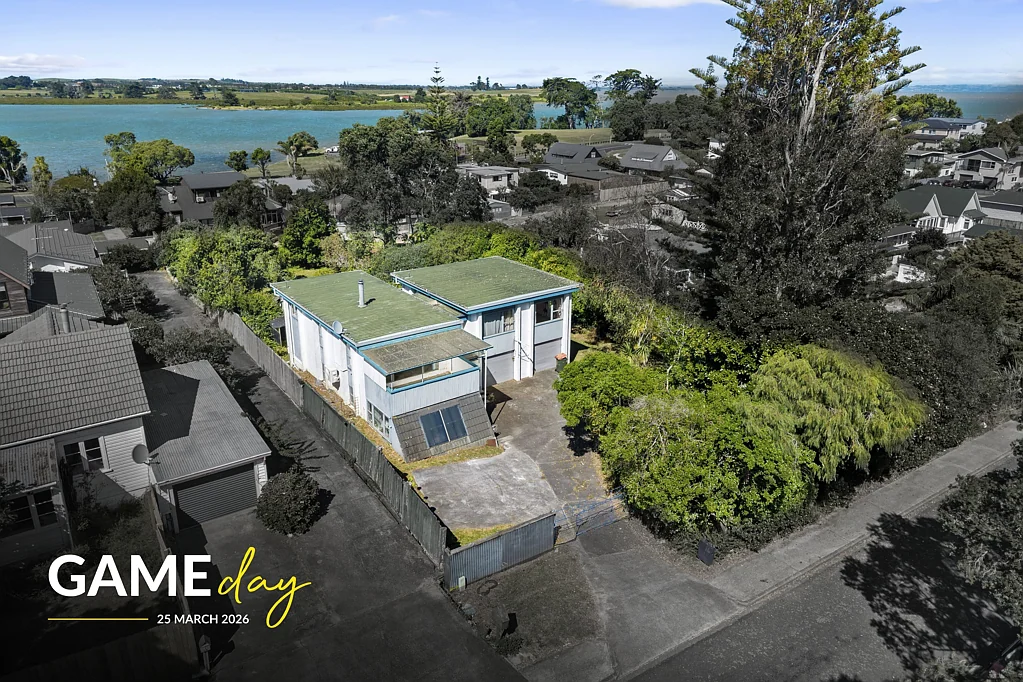 16 McInnes Road, Weymouth, Manukau City, Auckland