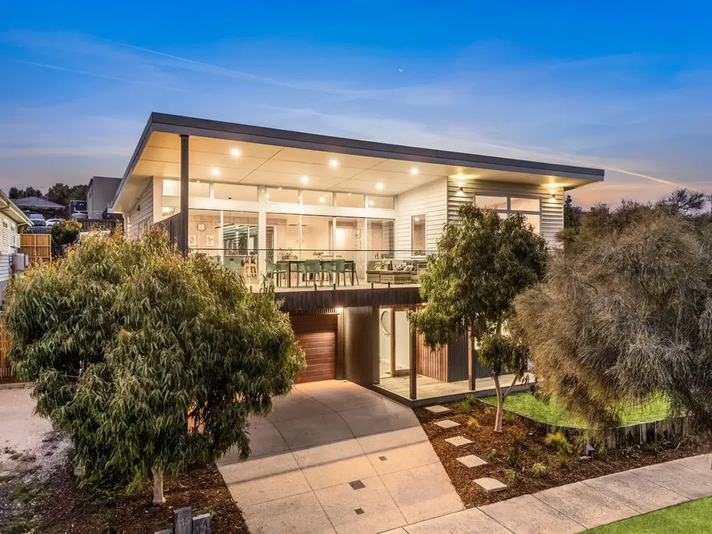 Torquay 5 Slaapkamer CREATIVE FAMILY LIVING WITH VALLEY VIEWS