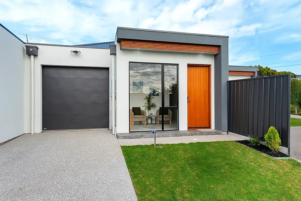Modbury 3房  Brand New Turn-Key Home With Luxury Finishes
