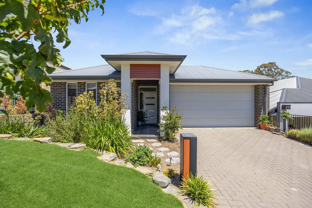 Mount Barker 4Zimmer Style & Spice, this one's pretty nice!