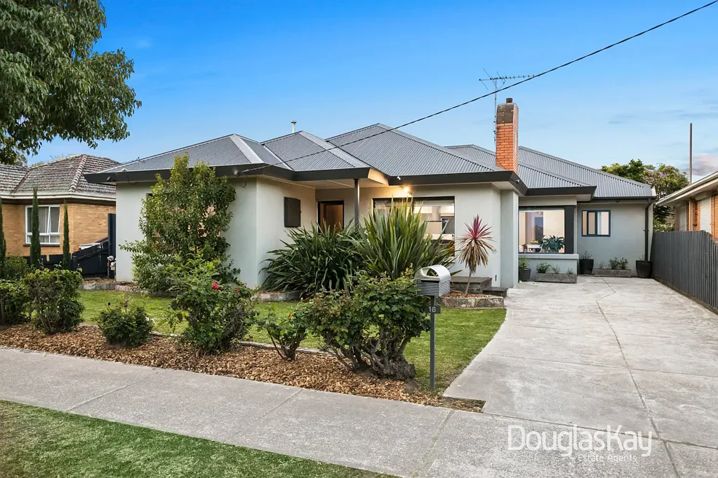 16 Pengelly Court, Sunshine, VIC 3020
