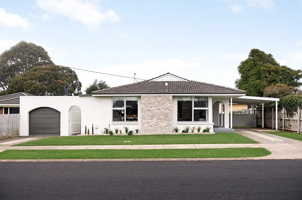Warrnambool 4 Bedroom Refined, Renovated & Ready to Impress