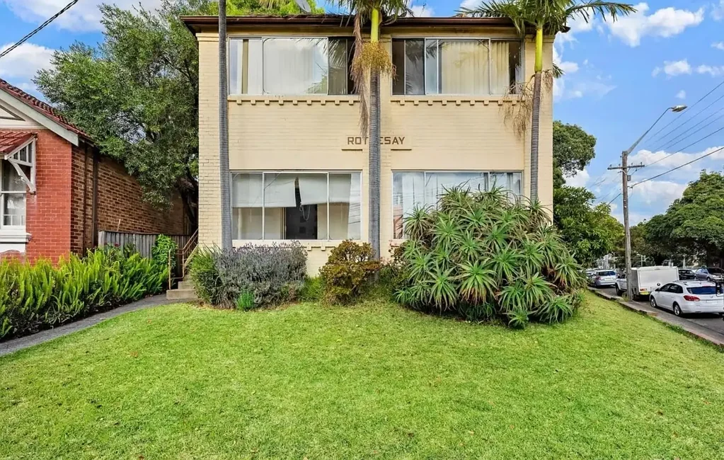 Fabulously Located Two Bedroom Apartment