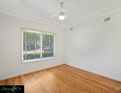 110 Central Avenue, Oak Flats, South Coast, 3 ห้องนอน, 1 ห้องน้ำ, House
