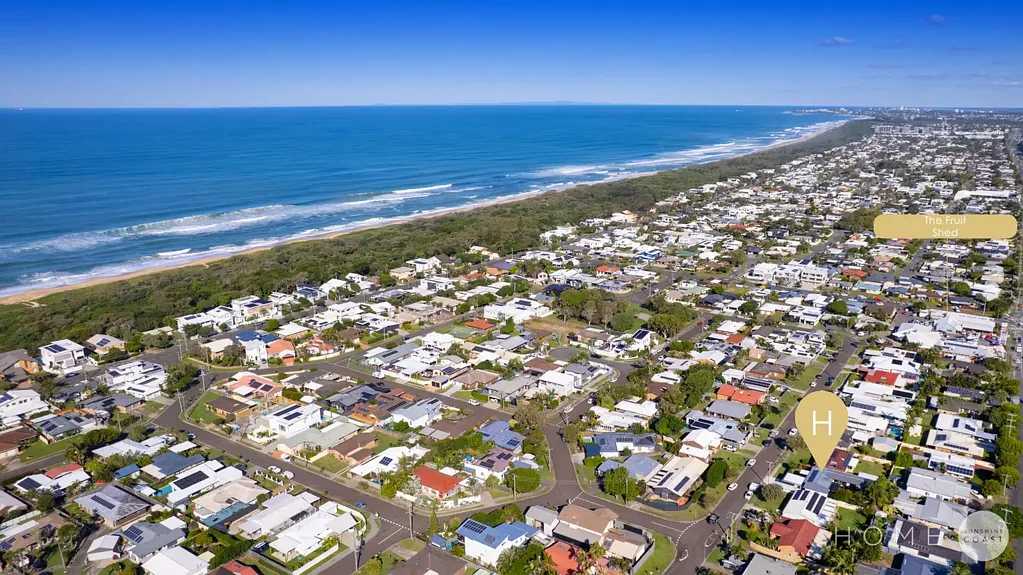 Warana 4 Bedroom Beachside Bliss in the Heart of Warana