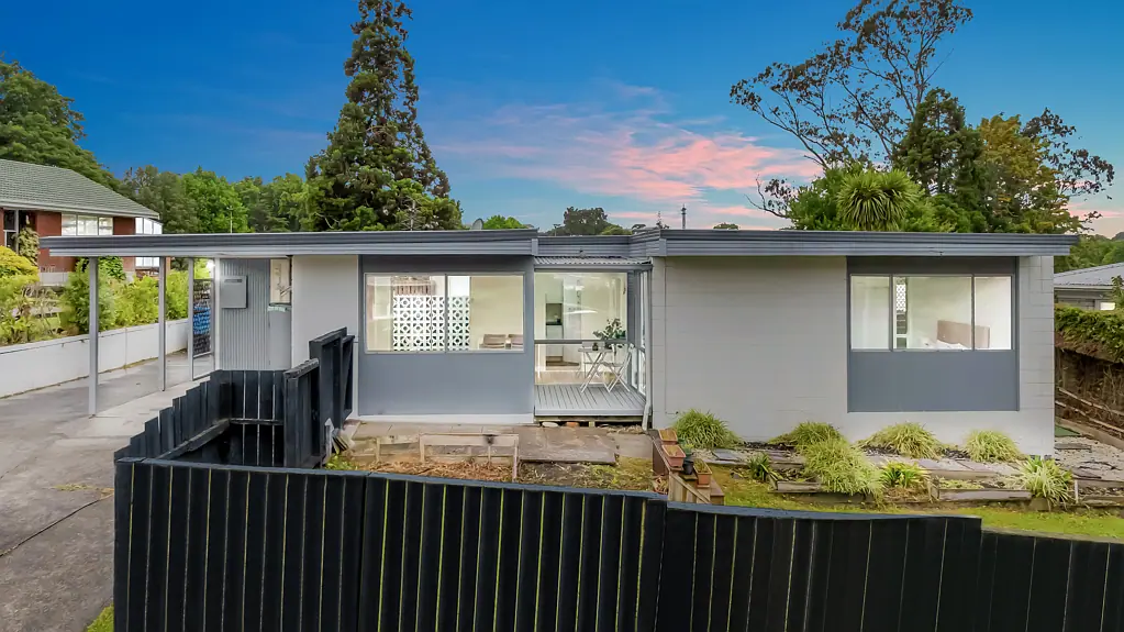 1/42 Bentley Avenue, Glenfield, North Shore City, Auckland