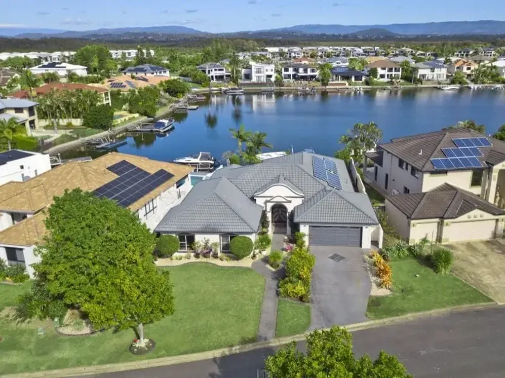 Helensvale 4ਬੈੱਡਰੂਮ Location; Size & Real Value for Money - The Perfect Combination!