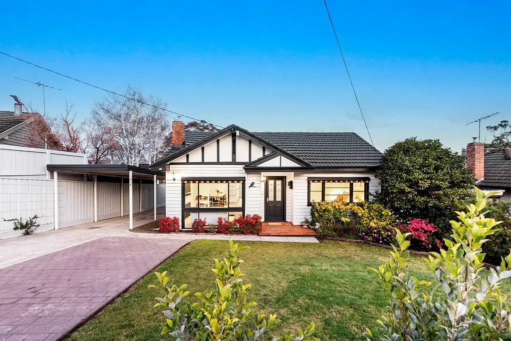 Montmorency 4 Bedroom Elegant Family Living in a Prime Location