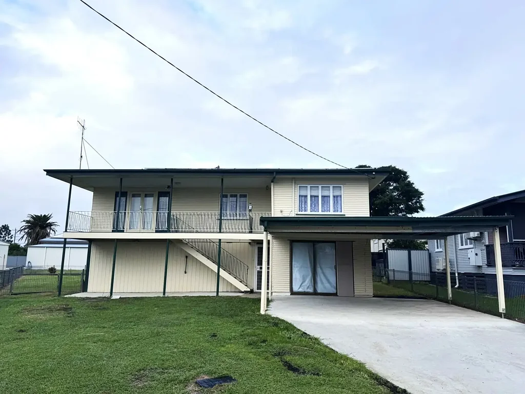 Light, Bright & Comfortable Living in a Quiet Location