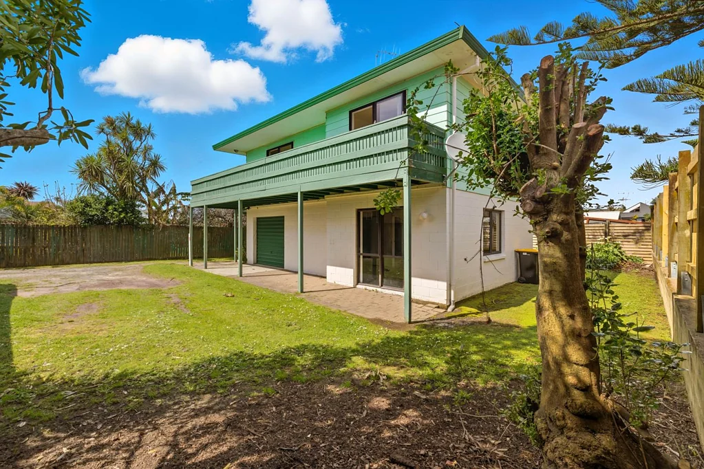 666B Papamoa Beach Road, Papamoa Beach, Tauranga, Bay of Plenty