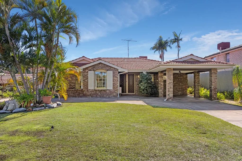 Bibra Lake 4房  Harmonious Family Living!