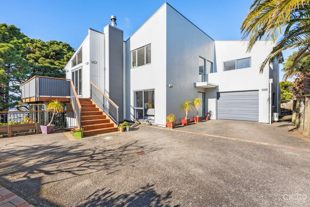 Tirohanga 5ห้องนอน MOTIVATED VENDOR - BUILDERS OWN HOME