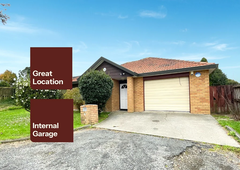 3 BEDROOM - BRICK AND TILE - PRIVATE ROAD - GARAGE
