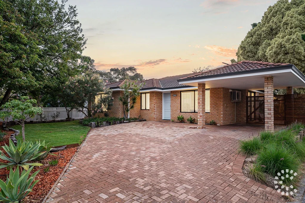 27 Grigg Place, Hilton, WA 6163