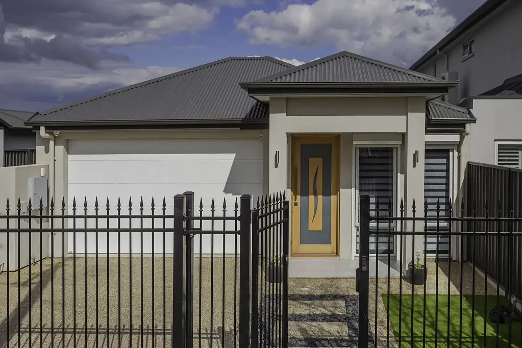 Woodville South 4房  A High-Spec Design That Redefines Courtyard-Sized Quality