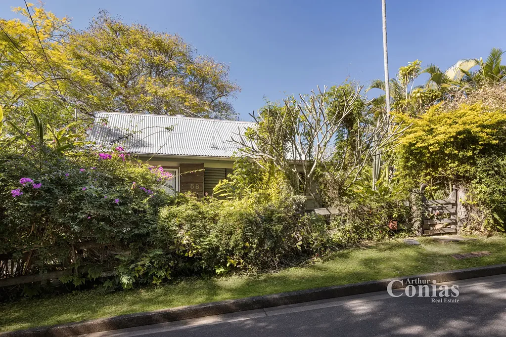 Bardon 1 Bedroom Where the Country Meets the City: A Rare Bardon Opportunity