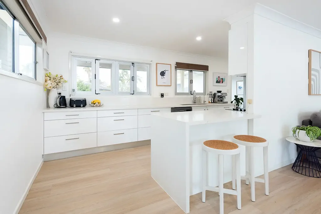 Southport 4Kwarto Modern Coastal Style Meets Effortless Single Level Living
