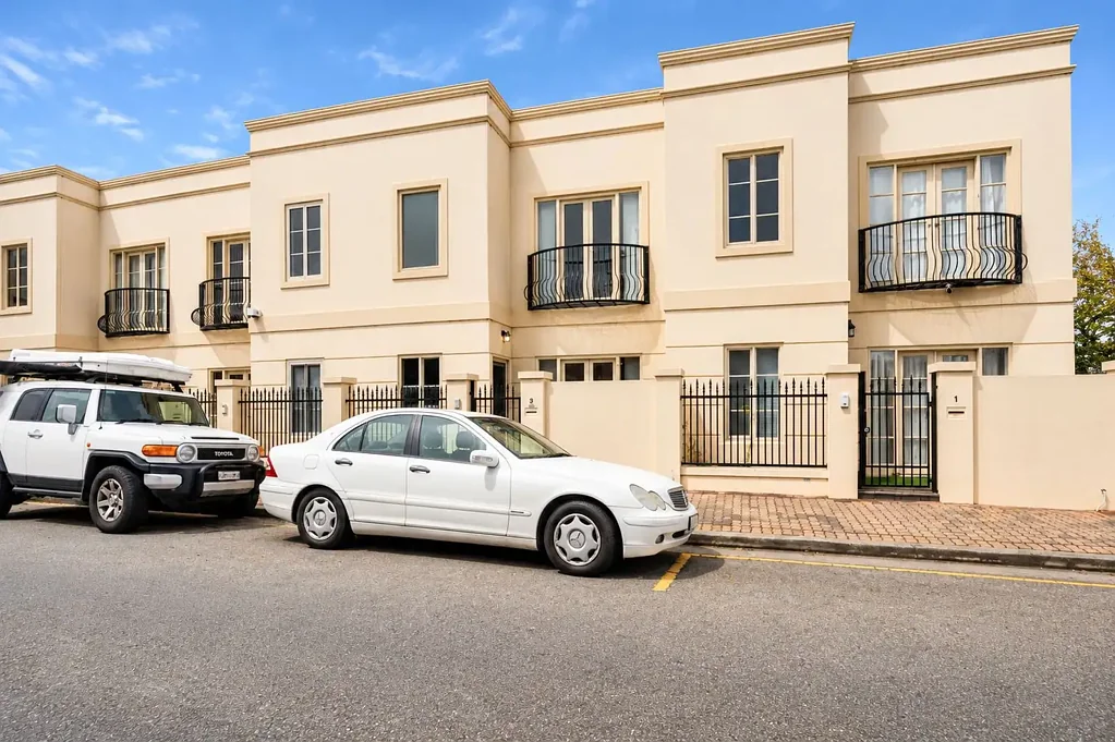Contemporary City-Fringe Living in the Heart of Adelaide