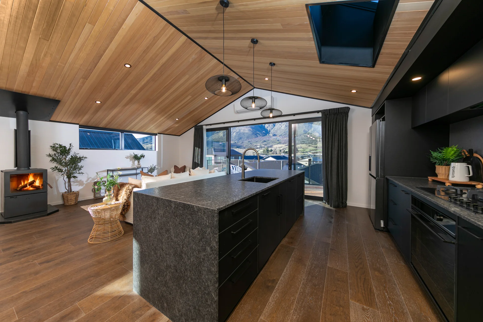 22 Kernel Loop, Hanley's Farm, Jacks Point, Queenstown-Lakes, Otago, 5房, 3浴, Home & Income