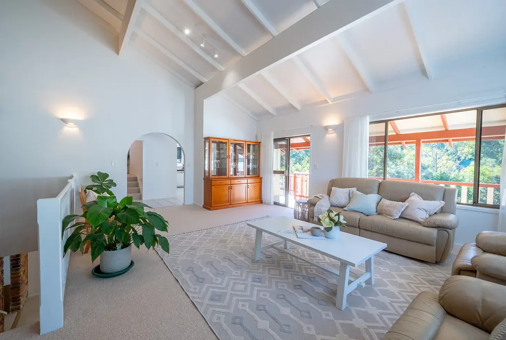 13 Crest Drive, Currumbin, QLD 4223