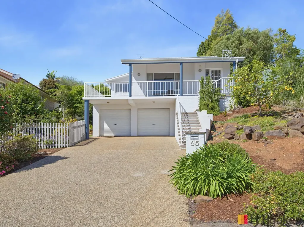 Catalina 4Kwarto FEEL GOOD FAMILY HOME WITH A SUNNY ASPECT.