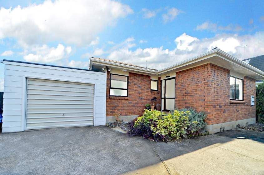 225a Hillsborough Road, Hillsborough, Auckland, 2 રૂમ, 1 બાથરૂમ