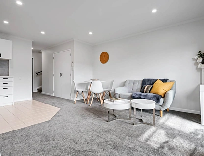 42/8 Carolina Place, Albany, North Shore City, 2 રૂમ, 1 બાથરૂમ, Townhouse