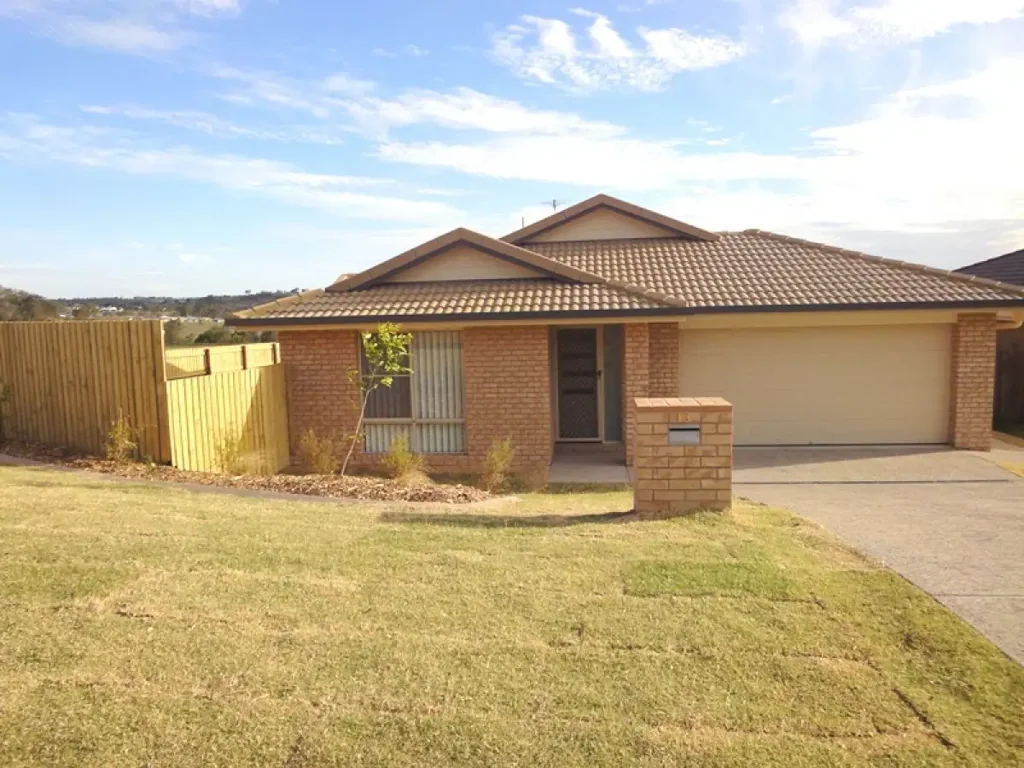 Stunning 3-Bedroom Home for Rent in Glenvale!