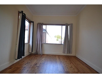 9 Vivienne Street, Kingsgrove, South Western Suburbs, 3 habitaciones, 1 baños, House