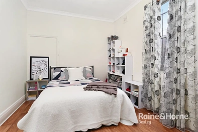 2/323 Forest Road, Bexley, NSW 2207, 1房, 1浴, Apartment