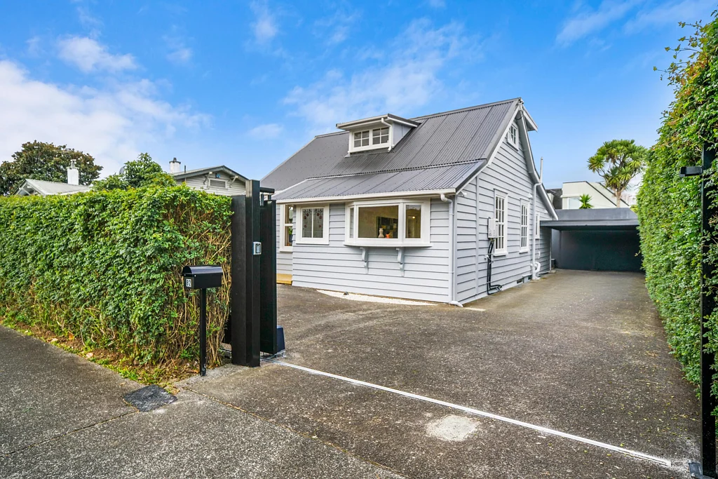 82 The Drive, Epsom, Auckland City, Auckland