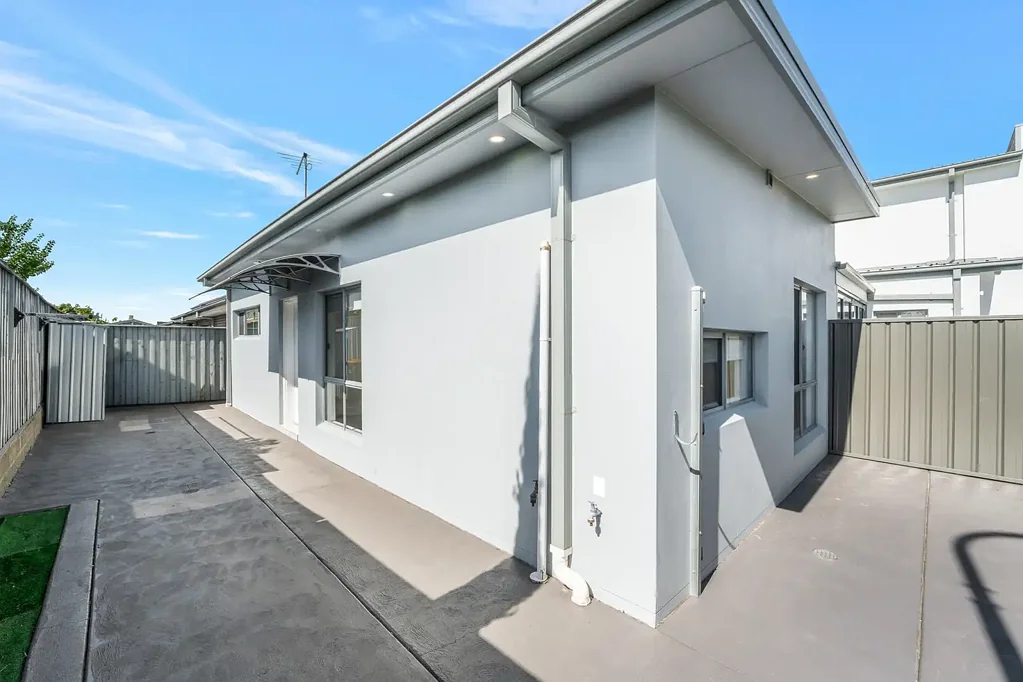 Two Bedroom Granny Flat!