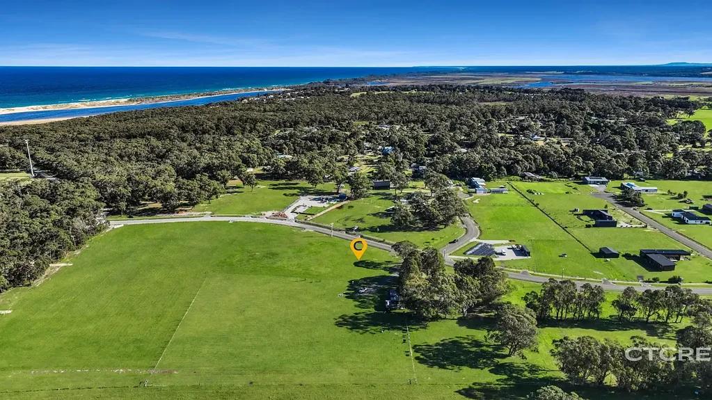 Marlo  Over an Acre in Brodribb