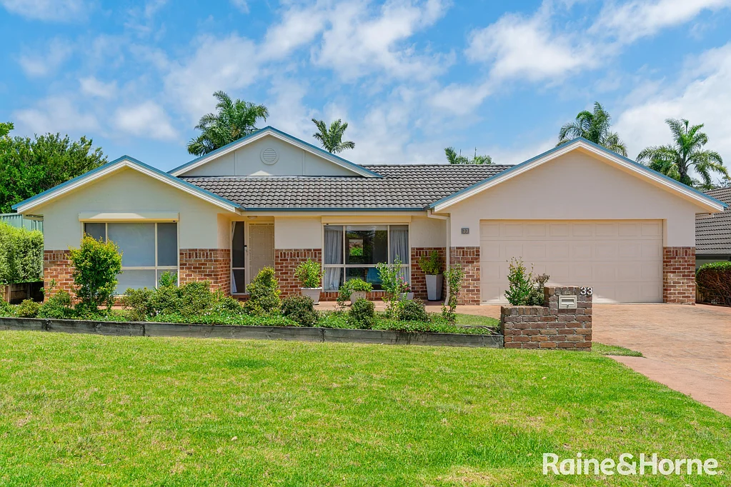 33 Village Drive, Ulladulla, NSW 2539