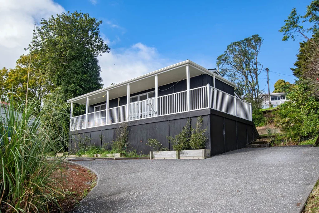 Onerahi 2Zimmer Sunny, Stylish & Superbly Located