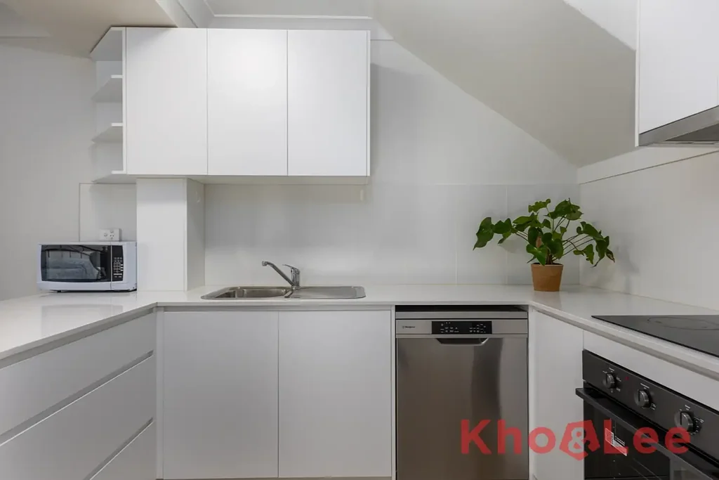 Ultimo 2 Slaapkamer Top-Floor Renovated Apartment with Desirable North-East Aspect