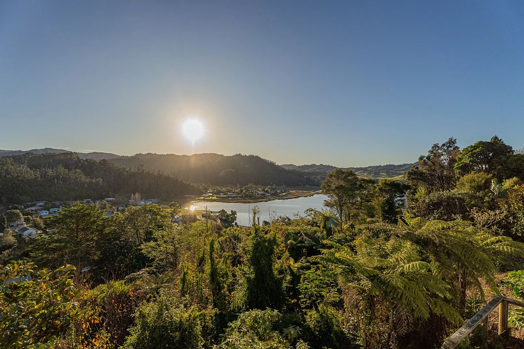 Tairua 3कमरा Come Home to Ridge Road Views