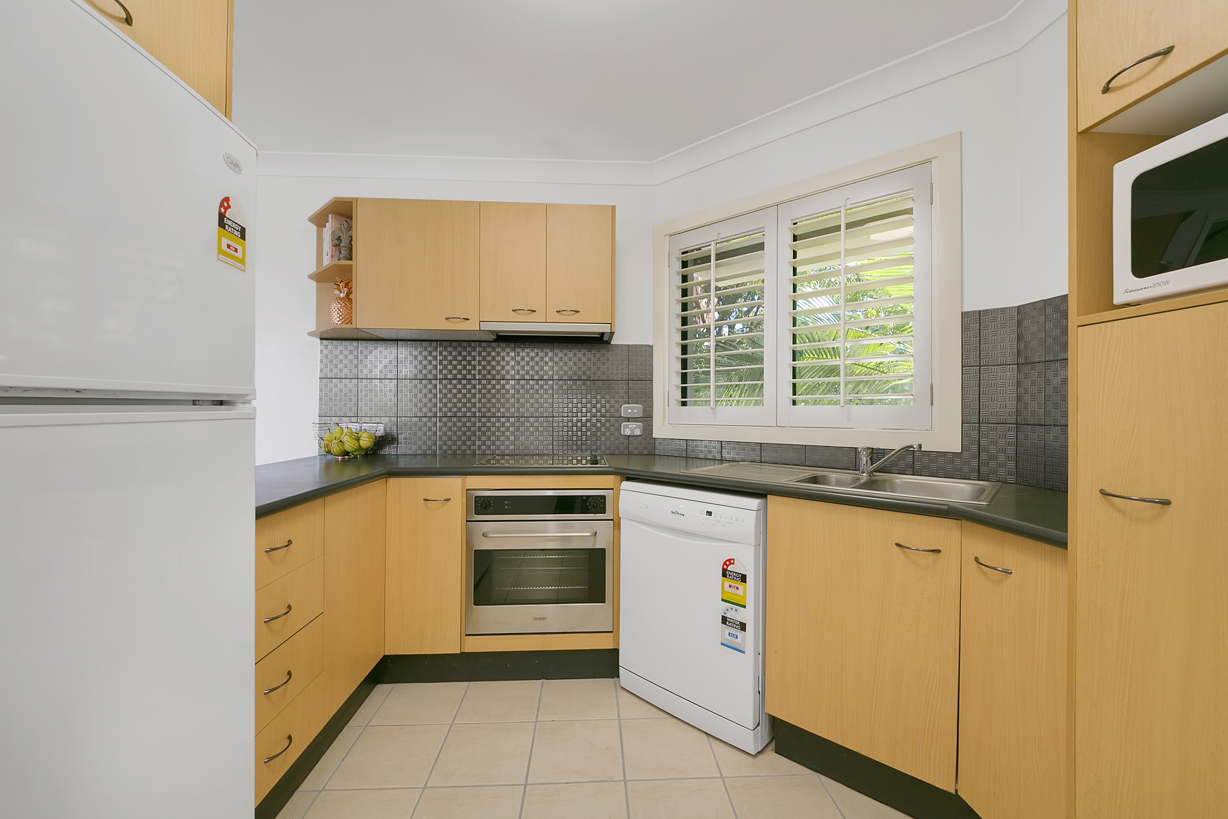 UNIT 8 42 HILLTOP AV, CHERMSIDE QLD 4032, 0房, 0浴, Unit