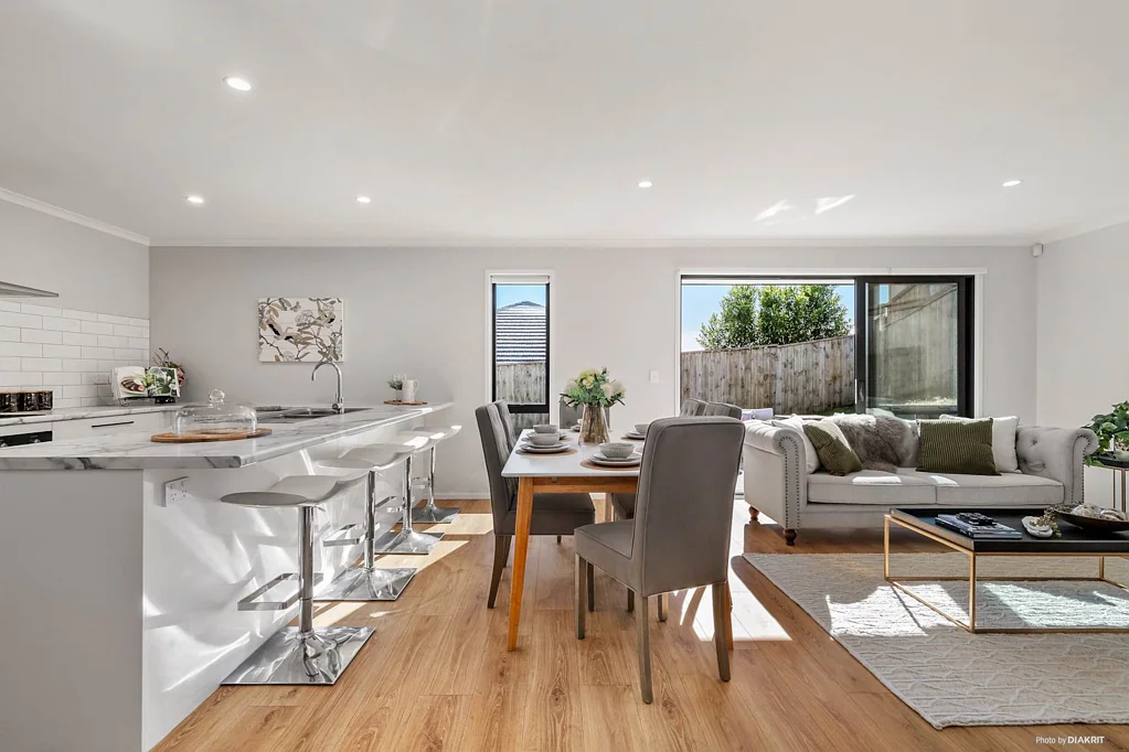 Pokeno 4Moenga NEW PRICE – $899,000