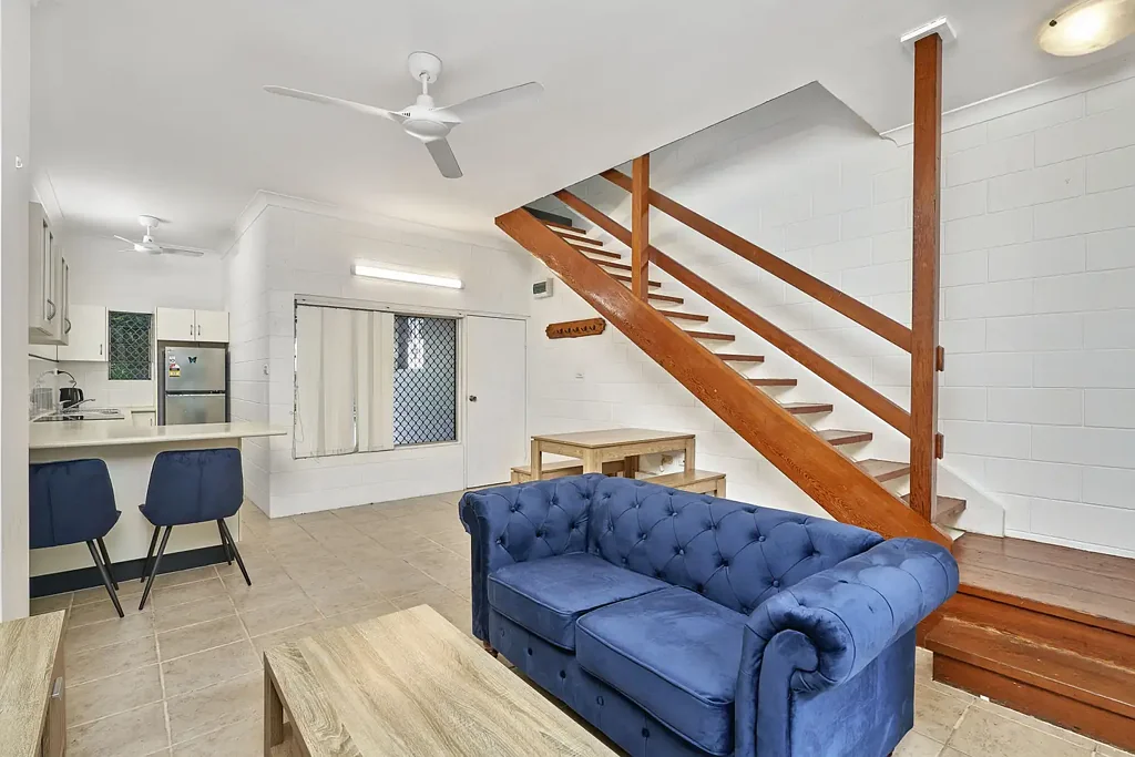 FURNISHED TOWNHOUSE IN EDGE HILL!