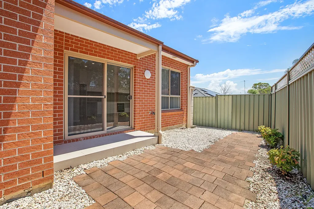 Near New 2 Bedroom Granny Flat