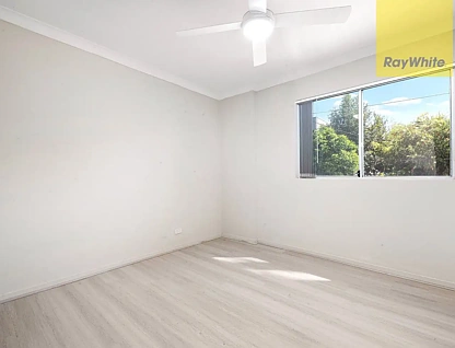 1/2 St Andrews Street, Dundas, NSW 2117, 3 침실, 2 욕실, Unit