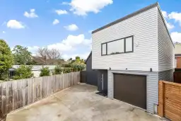 2 Maroa Road, One Tree Hill