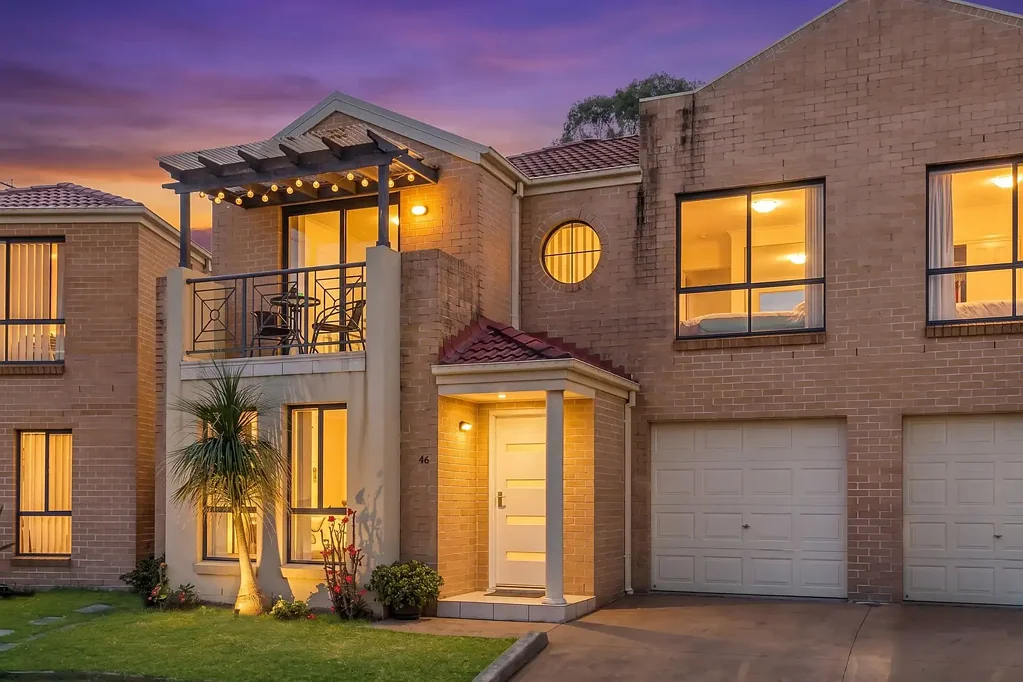 Hoxton Park 3房 Hoxton Park 便利地段的宽敞家庭住宅 Spacious Family Living in a Convenient Hoxton Park Setting